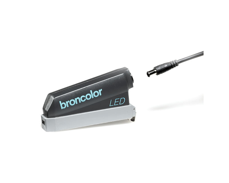 MobiLED continuous light adapter